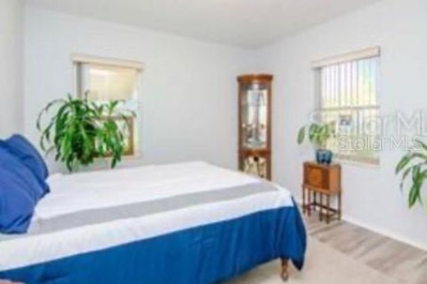 Commercial property in Gulfport, Florida 171.96 sq.m. № 1904619 - photo 7