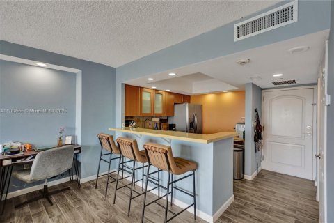 Condo in Aventura, Florida, 1 bedroom  № 1739915 - photo 6