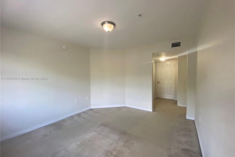 Condominio en alquiler en Miramar, Florida, 1 dormitorio, 74.32 m2 № 1880132 - foto 12