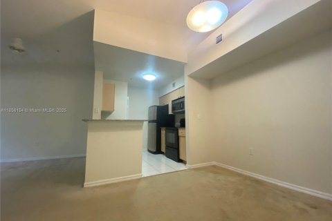 Condominio en alquiler en Miramar, Florida, 1 dormitorio, 74.32 m2 № 1880132 - foto 9