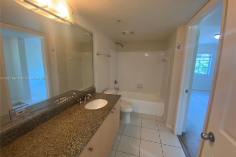 Condominio en alquiler en Miramar, Florida, 1 dormitorio, 74.32 m2 № 1880132 - foto 19