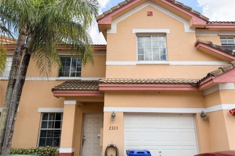 Adosado en Miramar, Florida 3 dormitorios, 129.13 m2 № 2168278