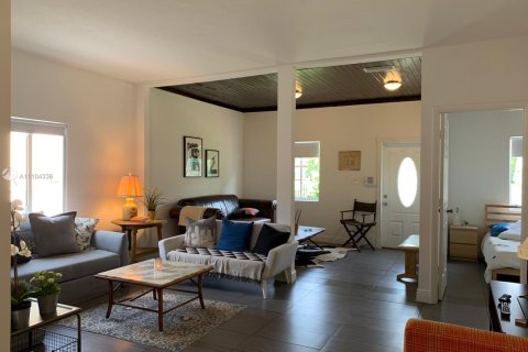 Купить коммерческую недвижимость в Майами, Флорида 150.5м2, № 2034675 - фото 11