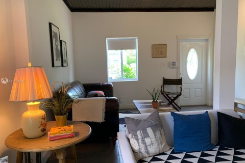 Купить коммерческую недвижимость в Майами, Флорида 150.5м2, № 2034675 - фото 9