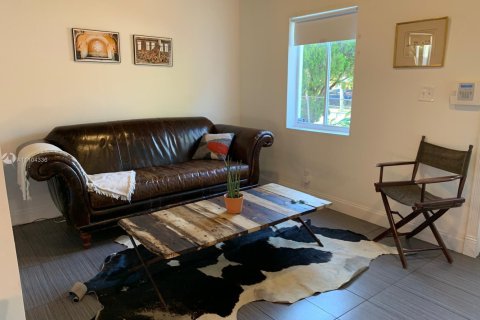 Купить коммерческую недвижимость в Майами, Флорида 150.5м2, № 2034675 - фото 30