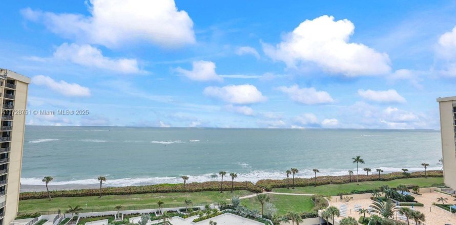 Condominio en Jupiter, Florida, 2 dormitorios № 1984979