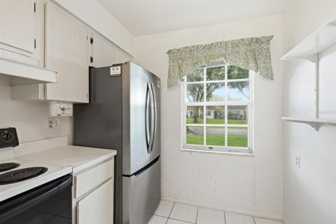 Condominio en venta en Palm Harbor, Florida, 2 dormitorios, 80.45 m2 № 2225736 - foto 13
