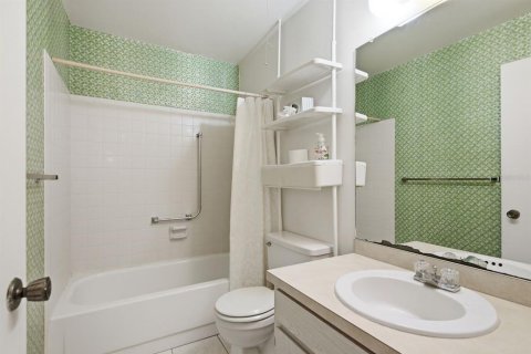 Condominio en venta en Palm Harbor, Florida, 2 dormitorios, 80.45 m2 № 2225736 - foto 20