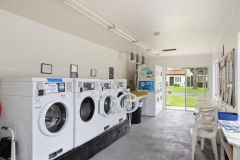 Condominio en venta en Palm Harbor, Florida, 2 dormitorios, 80.45 m2 № 2225736 - foto 30