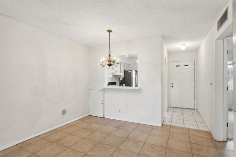 Condominio en venta en Palm Harbor, Florida, 2 dormitorios, 80.45 m2 № 2225736 - foto 10