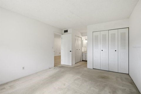 Condominio en venta en Palm Harbor, Florida, 2 dormitorios, 80.45 m2 № 2225736 - foto 15