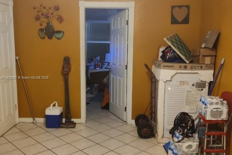House in Deerfield Beach, Florida 3 bedrooms, 123.37 sq.m. № 1776316 - photo 4