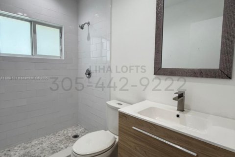 Apartamento en alquiler en Miami, Florida, 2 dormitorios, 92.9 m2 № 1947052 - foto 8