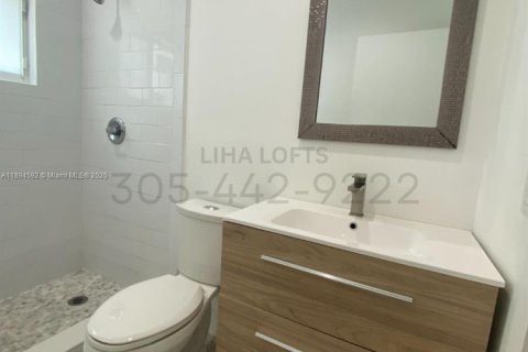 Apartamento en alquiler en Miami, Florida, 2 dormitorios, 92.9 m2 № 1947052 - foto 6