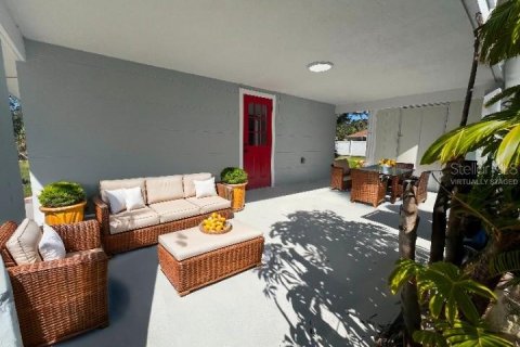 Villa ou maison à louer à Englewood, Floride: 2 chambres, 55.18 m2 № 1774054 - photo 3