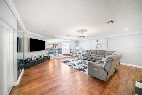 House in Tampa, Florida 3 bedrooms, 261.33 sq.m. № 1835245 - photo 30