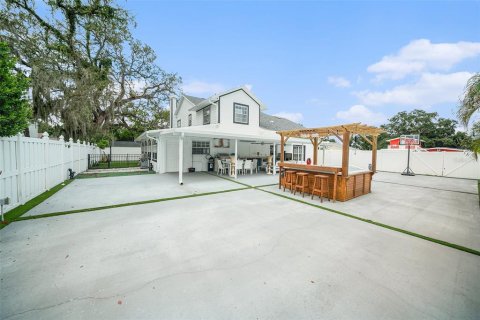 House in Tampa, Florida 3 bedrooms, 261.33 sq.m. № 1835245 - photo 28
