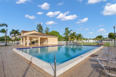 Touwnhouse à vendre à Margate, Floride: 2 chambres, 74.32 m2 № 2428094 - photo 28
