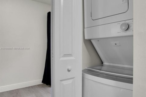 Touwnhouse à vendre à Margate, Floride: 2 chambres, 74.32 m2 № 2428094 - photo 15