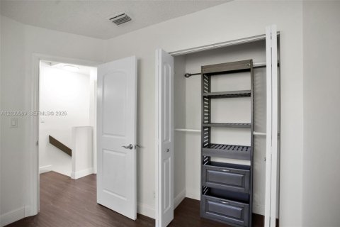 Touwnhouse à vendre à Margate, Floride: 2 chambres, 74.32 m2 № 2428094 - photo 27