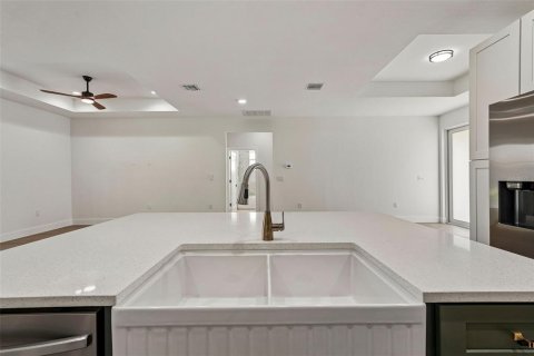 Casa en venta en North Port, Florida, 3 dormitorios, 159.98 m2 № 2296183 - foto 10