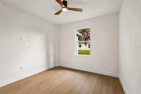 Casa en venta en North Port, Florida, 3 dormitorios, 159.98 m2 № 2296183 - foto 30