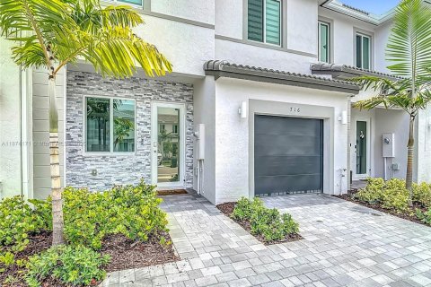 Touwnhouse à vendre à Homestead, Floride: 3 chambres, 152.55 m2 № 1980257 - photo 2