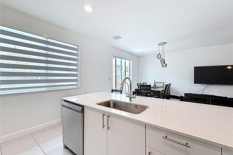 Touwnhouse à vendre à Homestead, Floride: 3 chambres, 152.55 m2 № 1980257 - photo 25