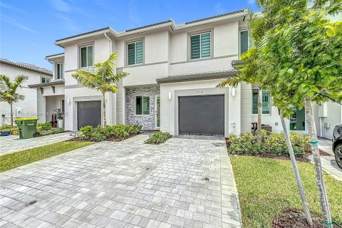 Touwnhouse à vendre à Homestead, Floride: 3 chambres, 152.55 m2 № 1980257 - photo 3