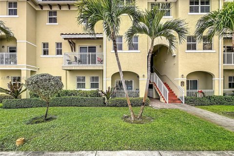 Condominio en venta en Miami, Florida, 2 dormitorios, 101.08 m2 № 2007483 - foto 2