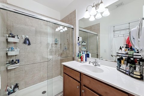 Condominio en venta en Miami, Florida, 2 dormitorios, 101.08 m2 № 2007483 - foto 21