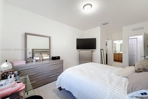 Condominio en venta en Miami, Florida, 2 dormitorios, 101.08 m2 № 2007483 - foto 27