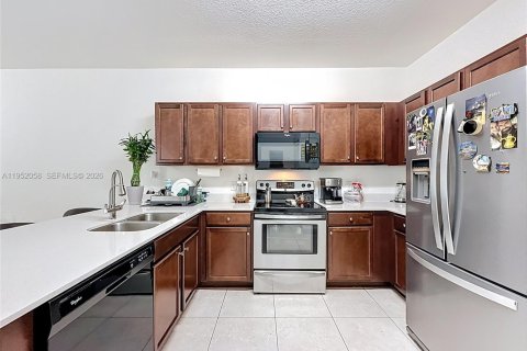 Condominio en venta en Miami, Florida, 2 dormitorios, 101.08 m2 № 2007483 - foto 8