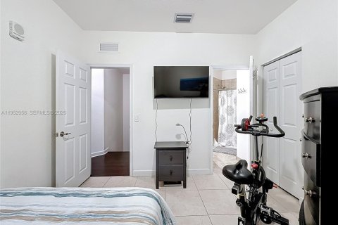 Condominio en venta en Miami, Florida, 2 dormitorios, 101.08 m2 № 2007483 - foto 15