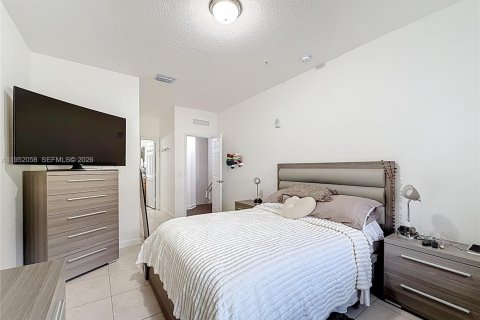 Condominio en venta en Miami, Florida, 2 dormitorios, 101.08 m2 № 2007483 - foto 20
