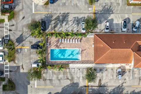 Condominio en venta en Miami, Florida, 2 dormitorios, 101.08 m2 № 2007483 - foto 23