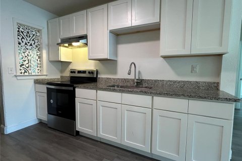 Apartamento en alquiler en Winter Haven, Florida, 2 dormitorios, 83.61 m2 № 1820444 - foto 3