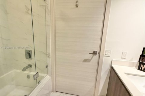 Купить кондоминиум в Майами, Флорида 3 спальни, 134.71м2, № 2035736 - фото 10
