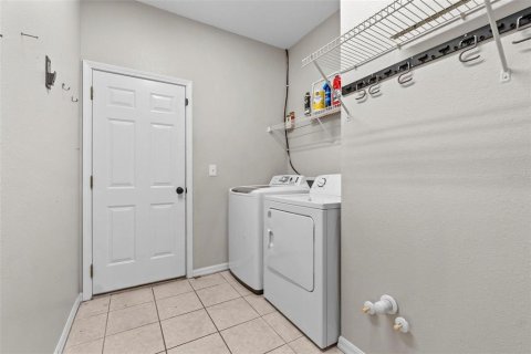 Casa en venta en Land O' Lakes, Florida, 4 dormitorios, 180.04 m2 № 1687759 - foto 24