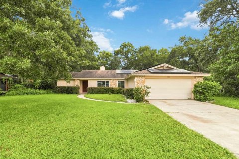 House in Longwood, Florida 4 bedrooms, 166.95 sq.m. № 2345063