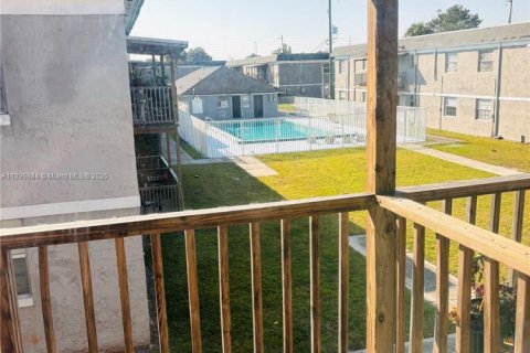 Снять в аренду кондоминиум в Орландо, Флорида 2 спальни, 85.66м2, № 1952502 - фото 14