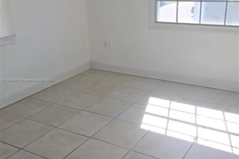 Condo in Orlando, Florida, 2 bedrooms  № 1952502 - photo 4