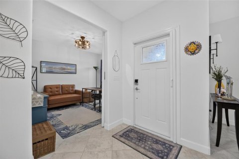 House in Wimauma, Florida 2 bedrooms, 151.99 sq.m. № 2322926 - photo 20