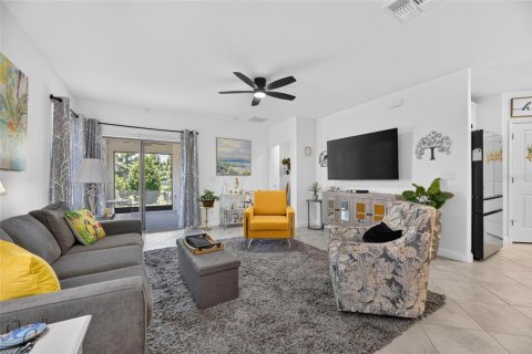 House in Wimauma, Florida 2 bedrooms, 151.99 sq.m. № 2322926 - photo 30