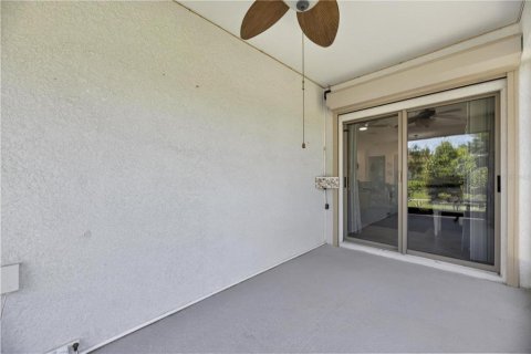 House in Wimauma, Florida 2 bedrooms, 151.99 sq.m. № 2322926 - photo 22