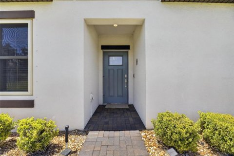 House in Wimauma, Florida 2 bedrooms, 151.99 sq.m. № 2322926 - photo 4