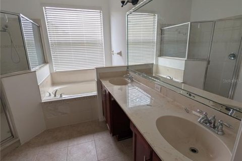 Villa ou maison à louer à Kissimmee, Floride: 3 chambres, 200.76 m2 № 2410450 - photo 15