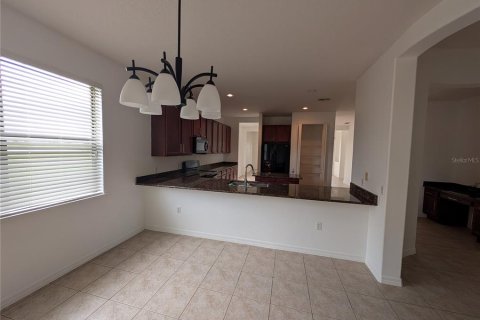 Villa ou maison à louer à Kissimmee, Floride: 3 chambres, 200.76 m2 № 2410450 - photo 10