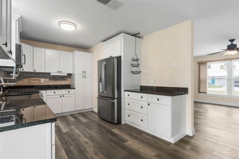 House in Flagler Beach, Florida 2 bedrooms, 100.89 sq.m. № 1828511 - photo 15