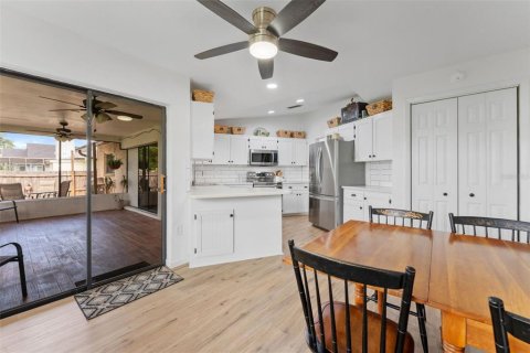Villa ou maison à vendre à Spring Hill, Floride: 3 chambres, 174.66 m2 № 2398311 - photo 19